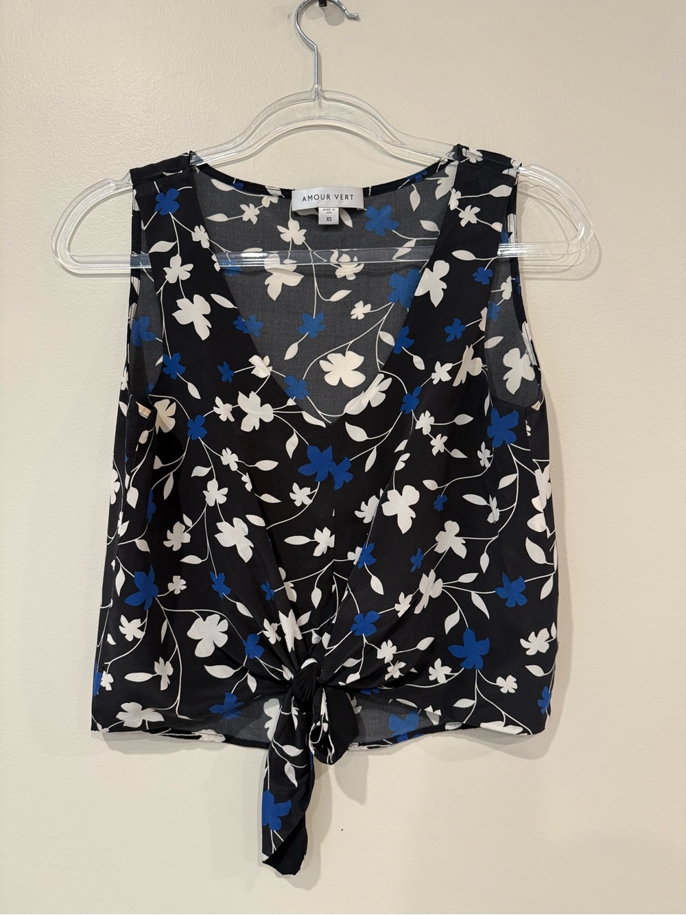 Amour Vert 100% Silk Natalie Tie-Front Camisole with Blue & White Flowers